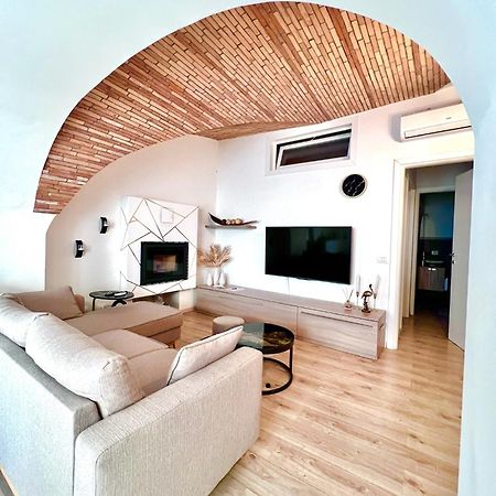 L'Arco Sul Lago • Gold Apartment Castro  Dış mekan fotoğraf