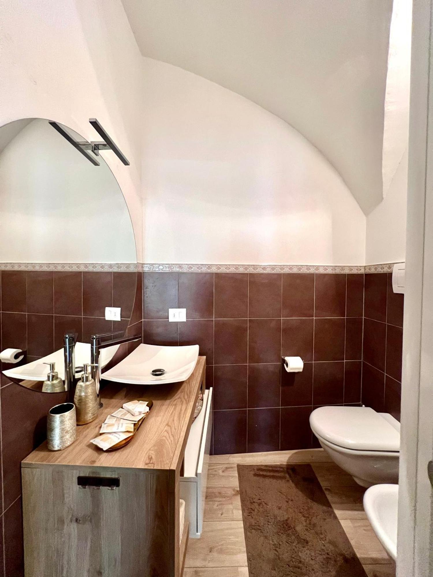 L'Arco Sul Lago • Gold Apartment Castro  Dış mekan fotoğraf