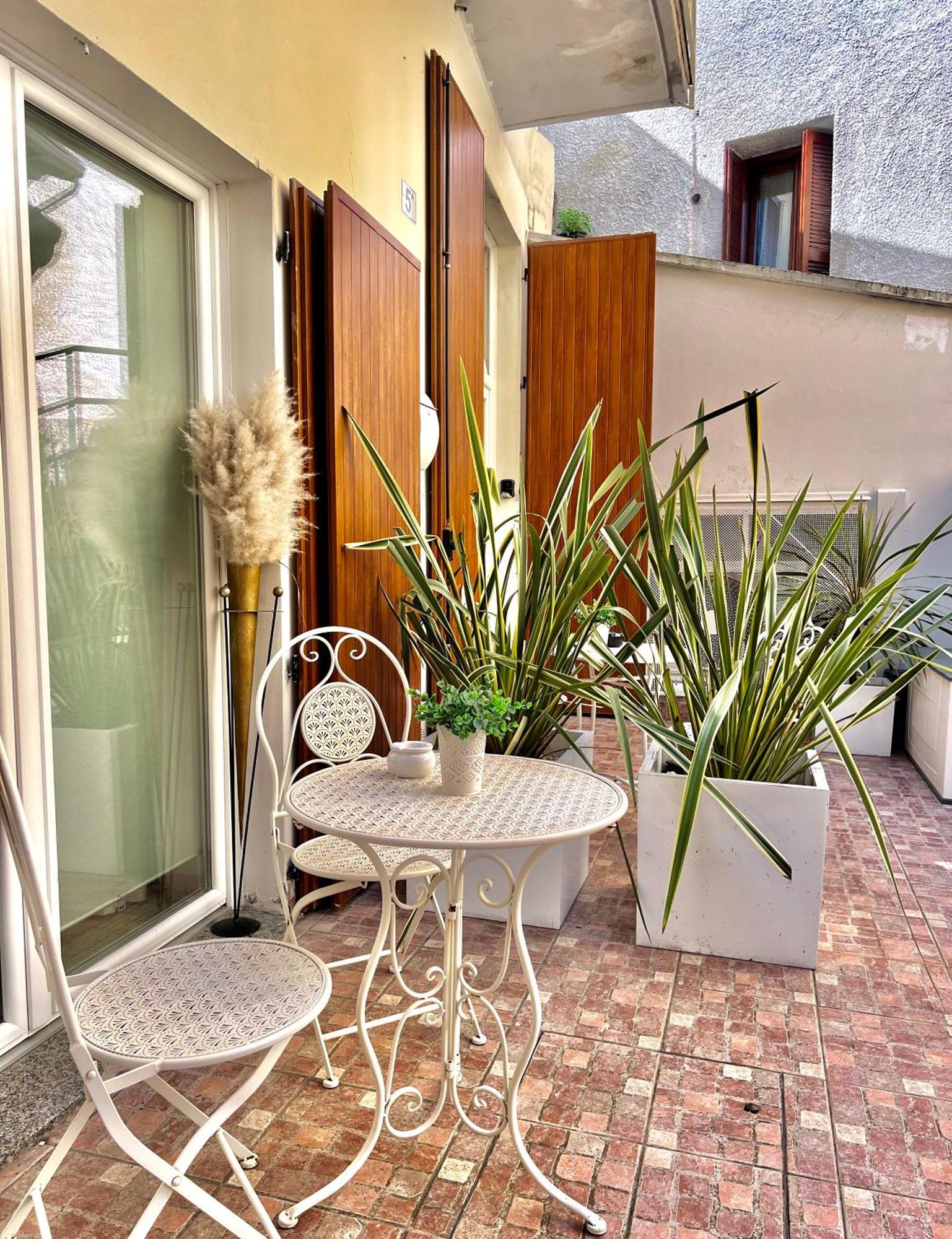 L'Arco Sul Lago • Gold Apartment Castro  Dış mekan fotoğraf